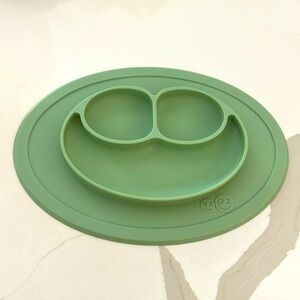 ezpz Mini Mat Plate Color Sage